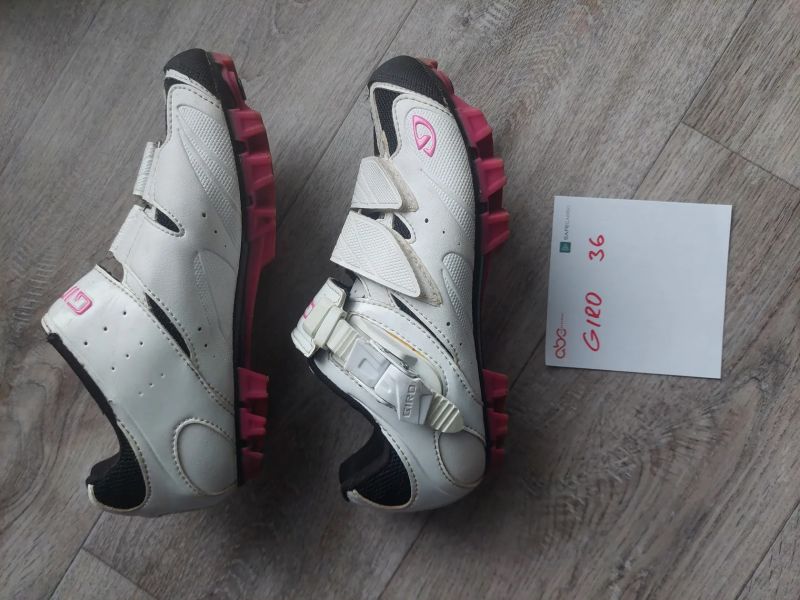 Tretry Giro, Specialized, Bontrager, Scott