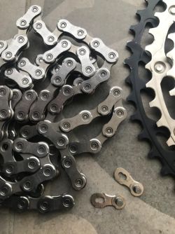 Prodám 12rychlostní kazetu Shimano SLX