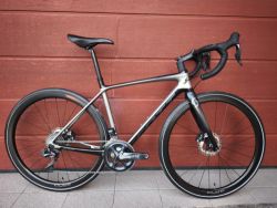 Scott addict XS 49, di2, karbonová kola Hunt