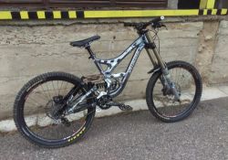 Specialized Demo 8