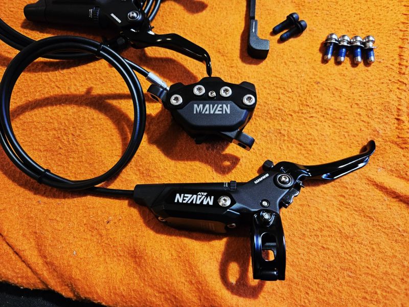 Nová sada bŕzd Sram Maven Silver A1