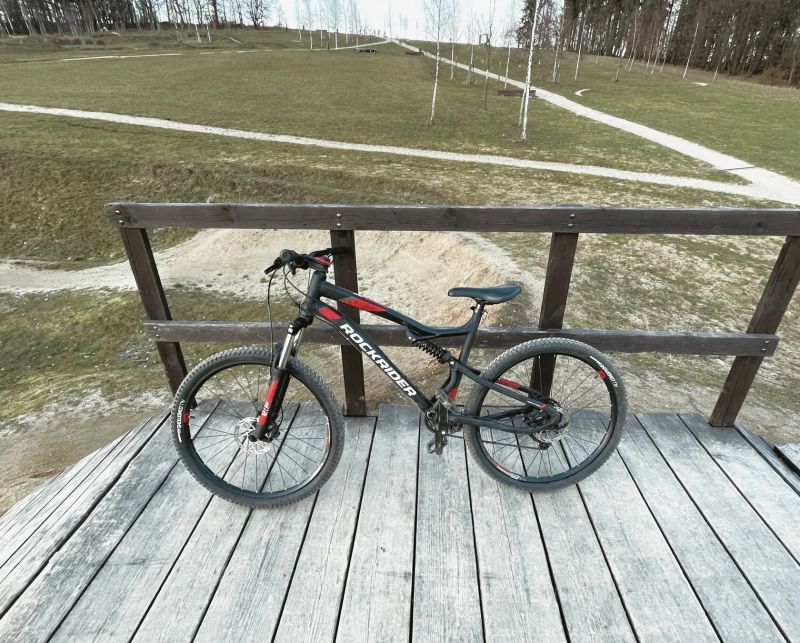 Rockrider Celoodpružené MTB - velmi pěkný stav 