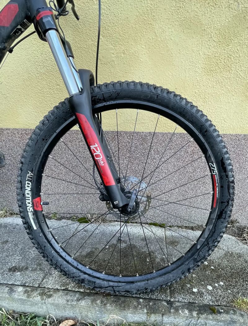 Rockrider Celoodpružené MTB - velmi pěkný stav 