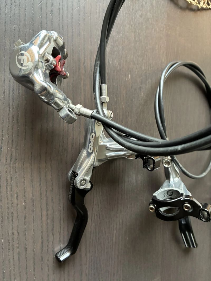 Formula ORO Bianco kotoučové brzdy