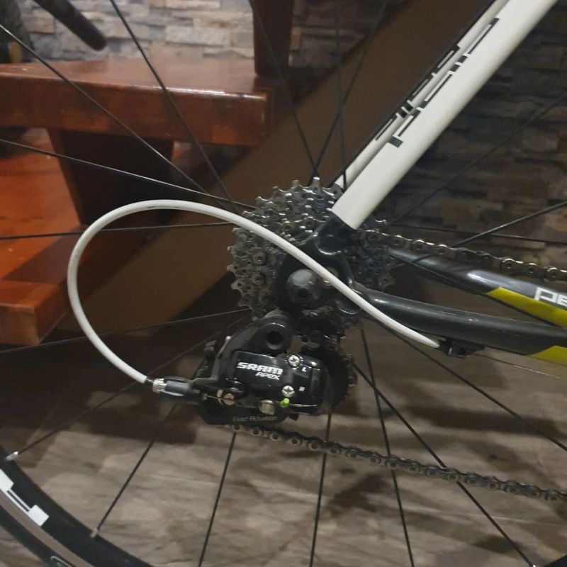 Pells Silniční kola