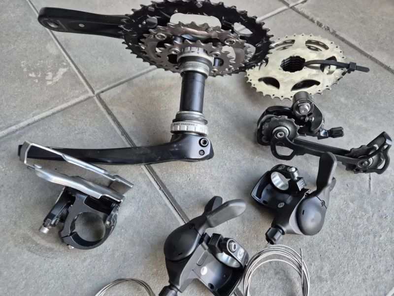 Sada 3x9 Shimano Deore vč. klik HT II