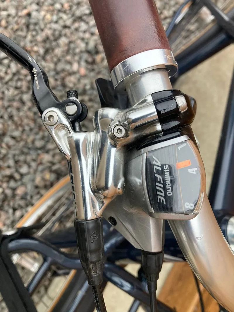 Stylovka s karbonovým řemenem