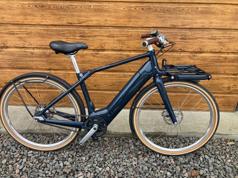 Stylovka s karbonovým řemenem