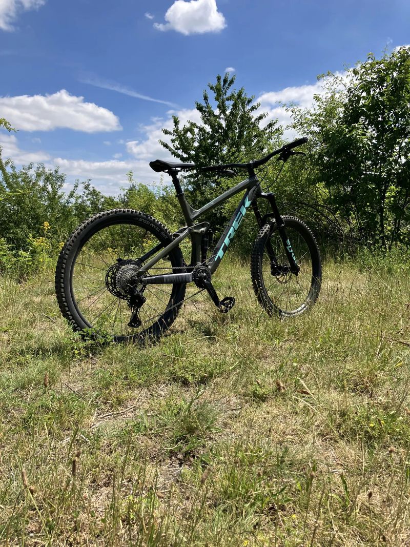 Trek Remedy 8