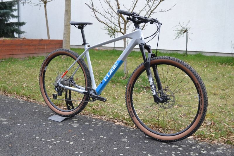 Cube Reaction C:62 Pro Carbon (XL) Top Stav