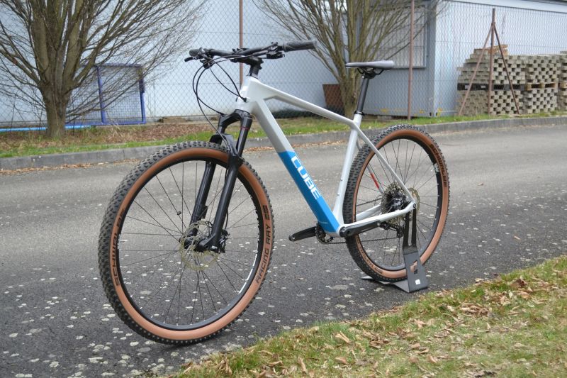 Cube Reaction C:62 Pro Carbon (XL) Top Stav