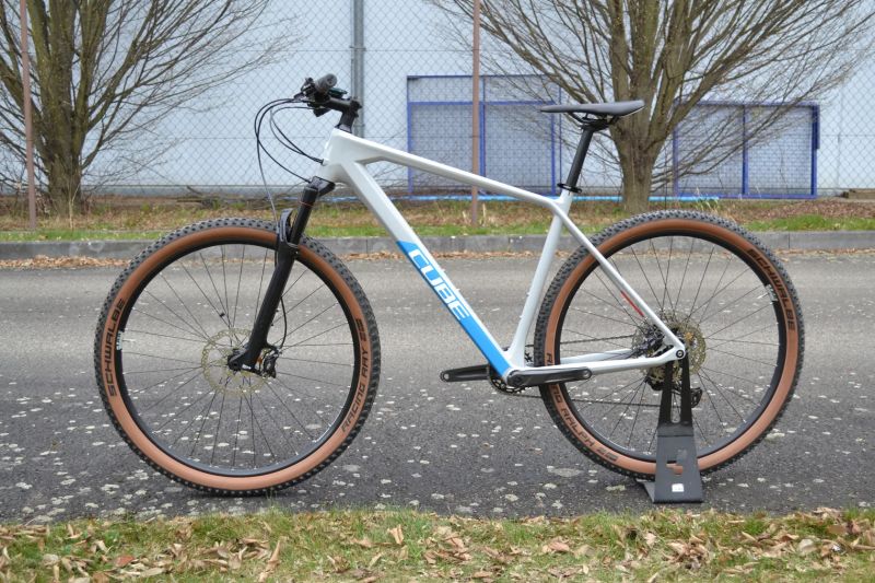 Cube Reaction C:62 Pro Carbon (XL) Top Stav