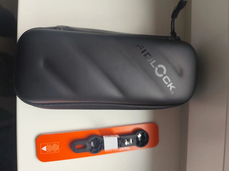 Chytré zadní světlo + toolbox Fidlock