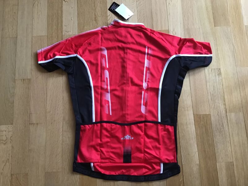 Dres Giessegi Shade červený 