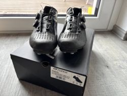 MTB boty Force Revolt Carbon EU 44 - délka stélky 28cm