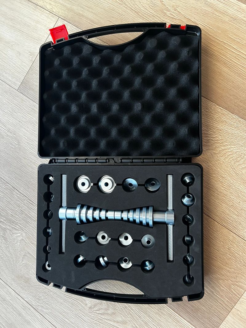 *** Kompletní sada na lisování ložisek ***