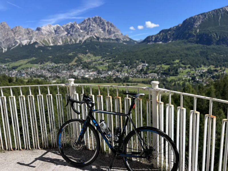 Cyklokros / Gravel Cube Cross Race (Shimano 105) – Polohydraulické brzdy, po servisu