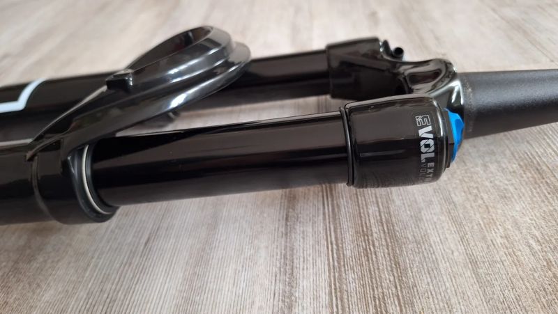 Odpružná vidlice Fox 34