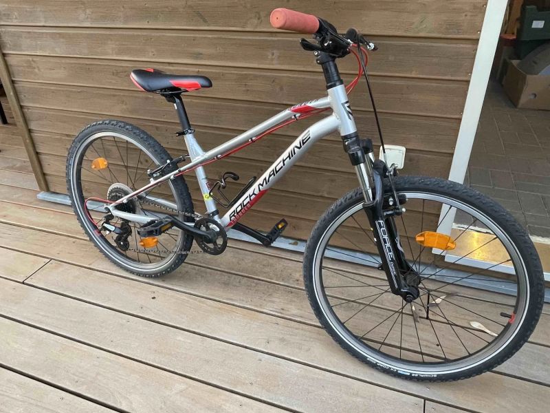 Prodám dětské kolo Rock Machine Thunder, odpružena vidlice, super stav