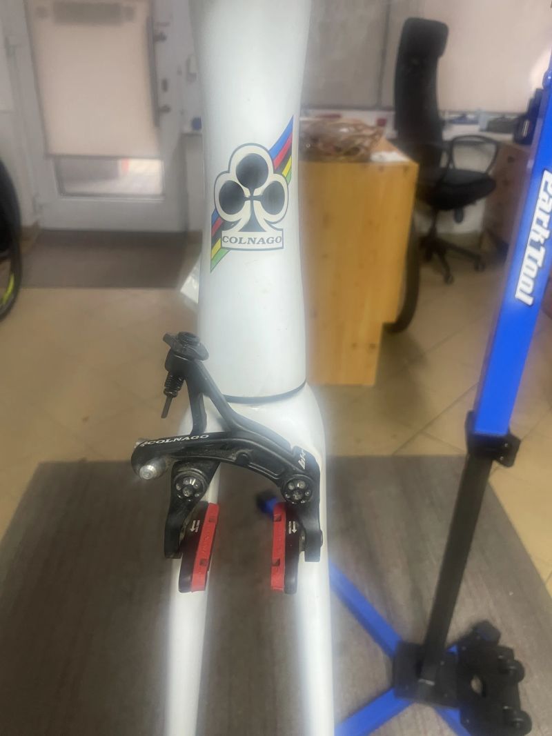 Colnago V1r limitovaná edice Ferrari