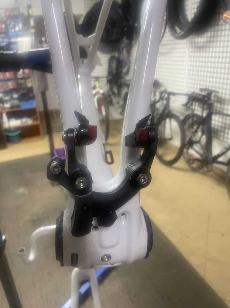 Colnago V1r limitovaná edice Ferrari