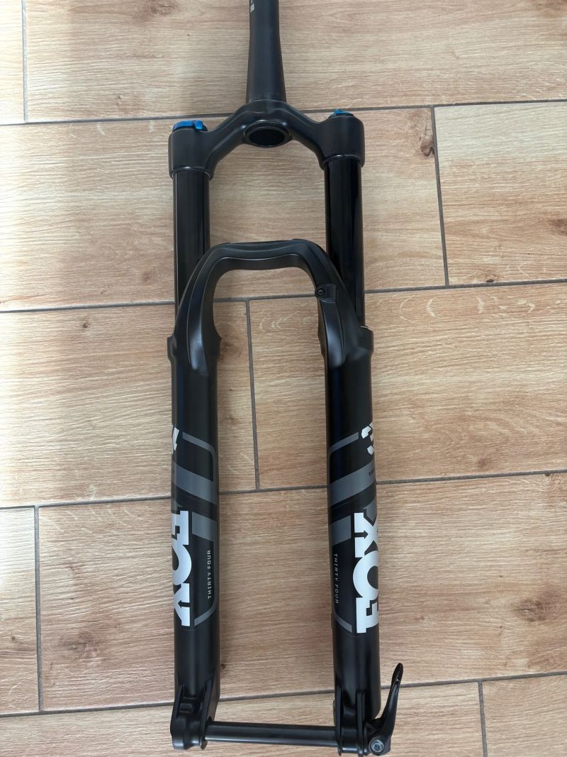  Fox Racing Shox 34 Float Performance Grip 29" odpružená vidlice 140 mm Boost 