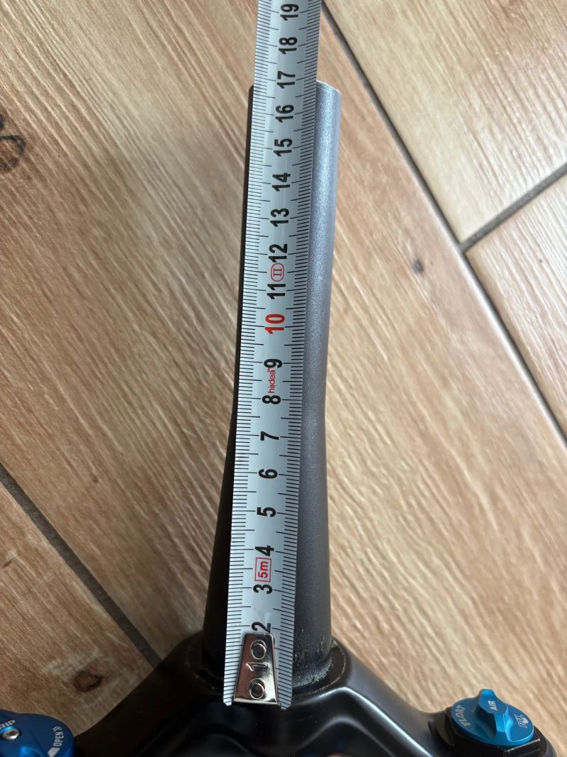  Fox Racing Shox 34 Float Performance Grip 29" odpružená vidlice 140 mm Boost 