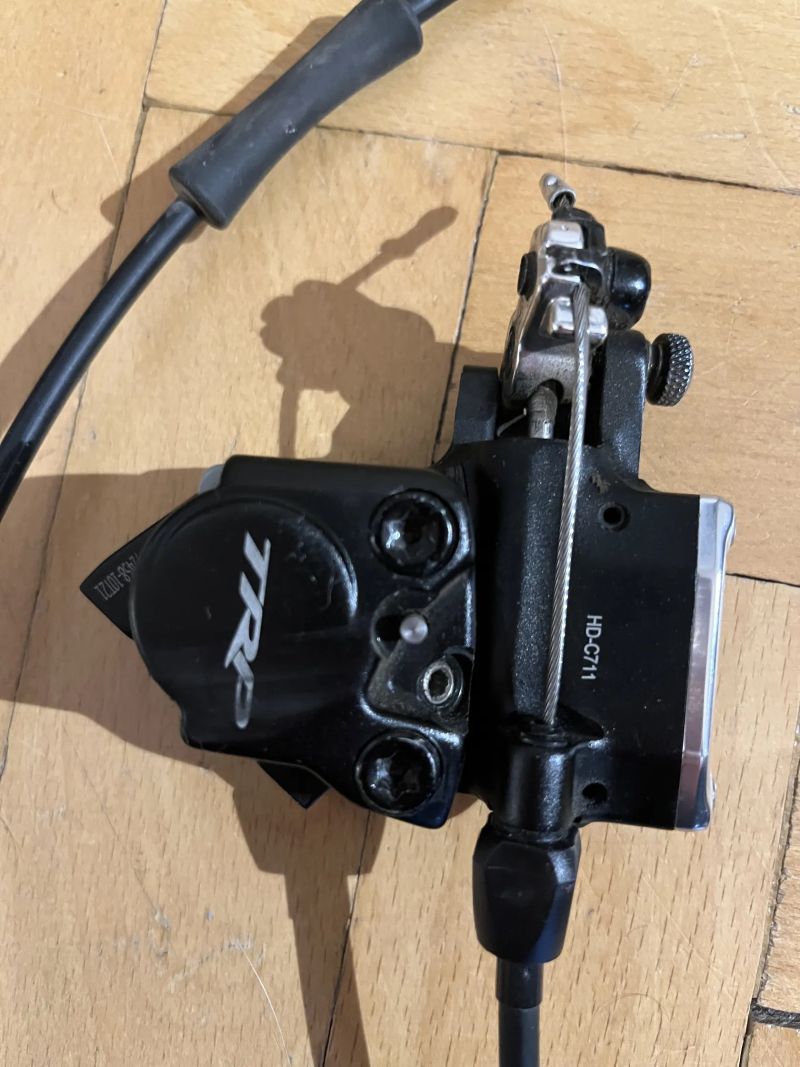 Brzdové páky Shimano 105 R7000 + TRP Hy/Rd