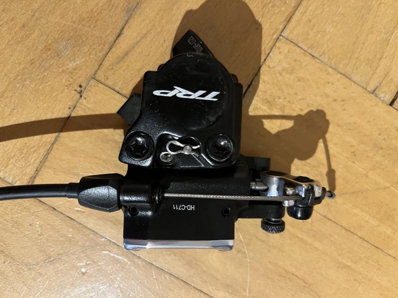 Brzdové páky Shimano 105 R7000 + TRP Hy/Rd