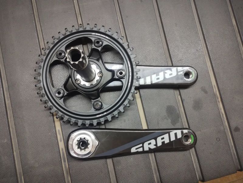 Kliky Sram Force gxp, převodník Garbaruk ovál, středové složení gxp 