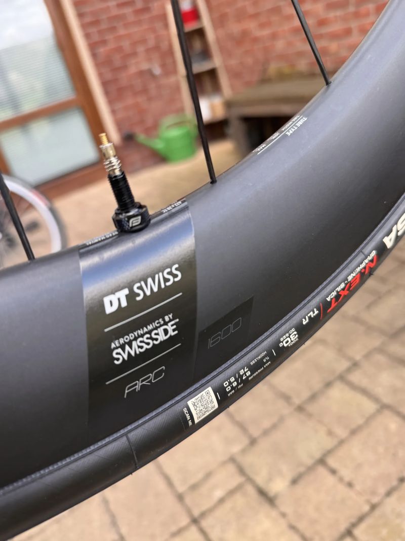 Canyon Aeroad CF SLX 7 AXS ETAP