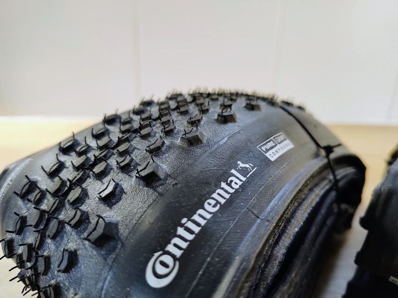 Pláště CONTINENTAL Terra Trail TLR 700x45