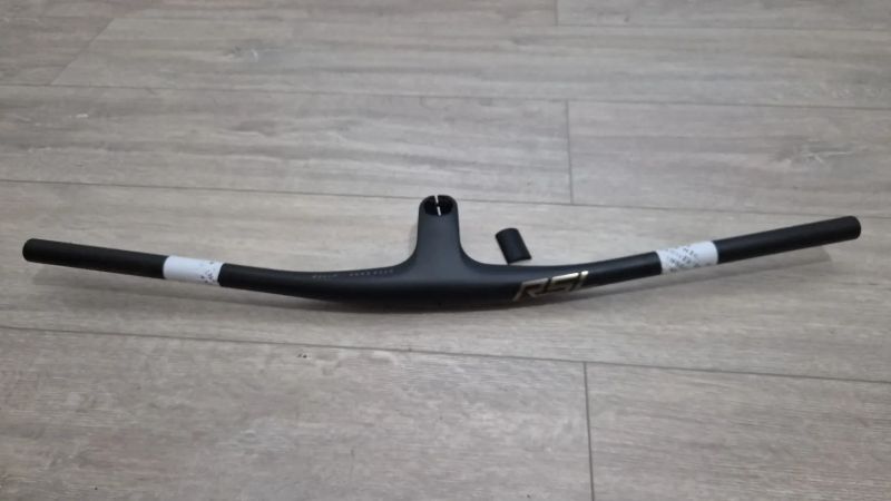 Bontrager RSL - Kombinace řídítek a představce MTB