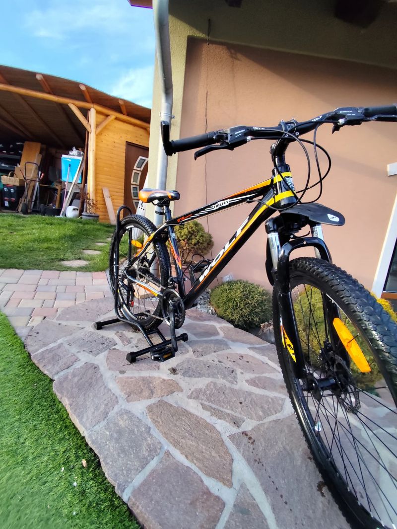 Bestial Wolf Wolf striker