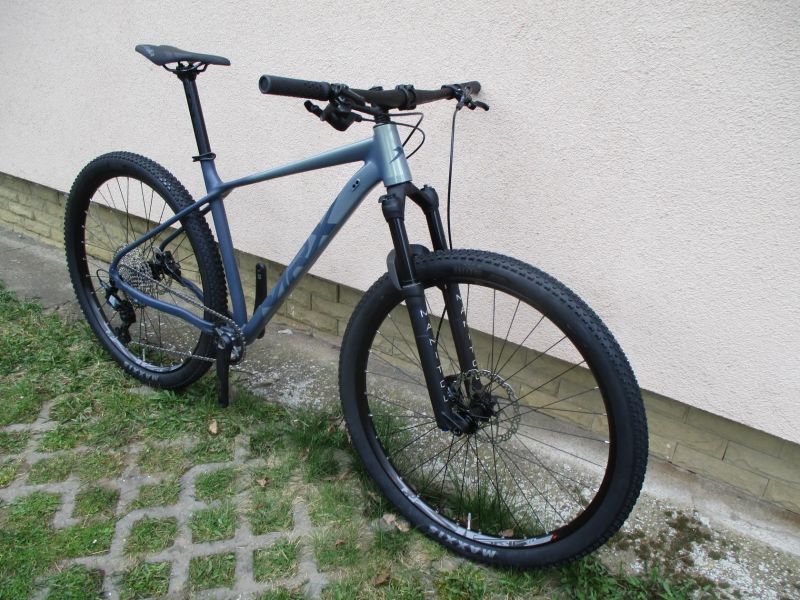 Nové lehké 29" kolo MRX ER25 V219,5", vidlice Manitou Machete air, Shimano SLX 1x12, BOOST pevné osy