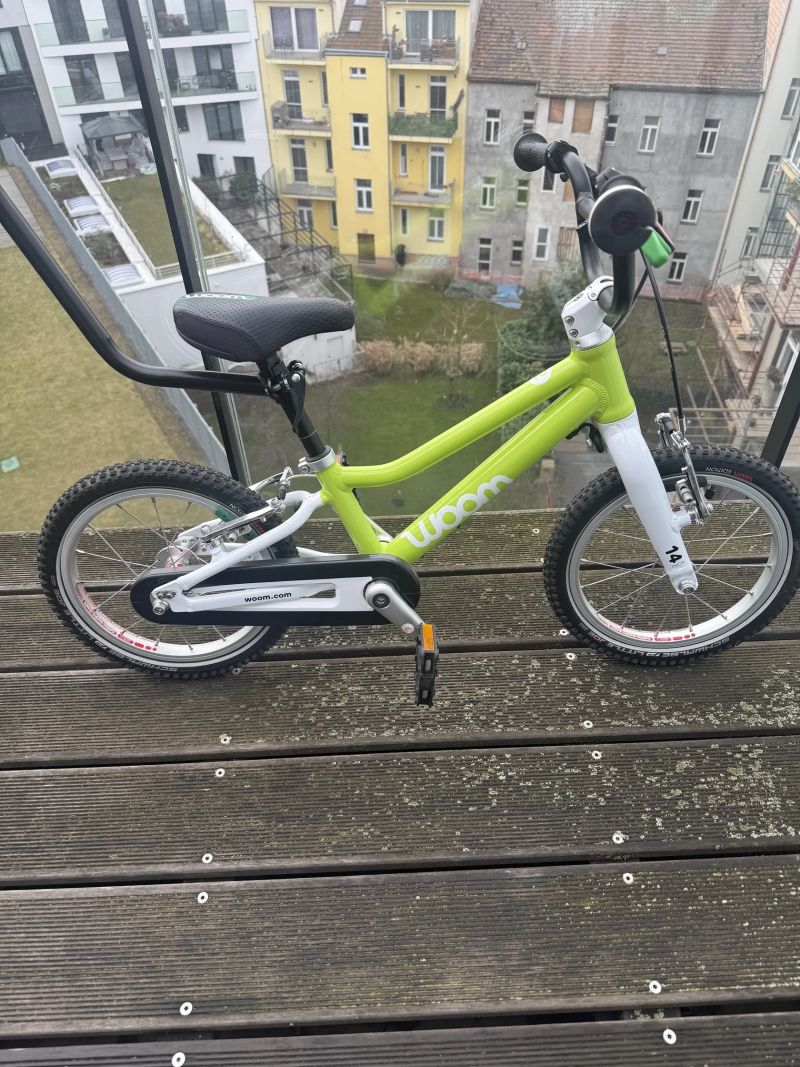 Woom 14 Limetka s vodící tyčí