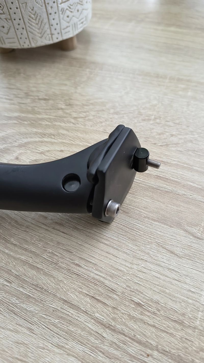 Karbonová sedlovka 400mm, 30.9 