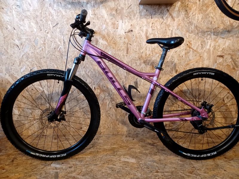 Juniorské kolo Bulls Feli, 27,5"