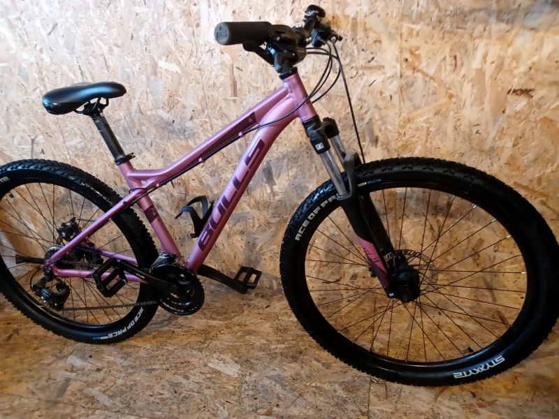 Juniorské kolo Bulls Feli, 27,5"