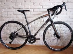 GIANT ANYROAD na MIX Shimano, vel M. 1ROK ZÁRUKA