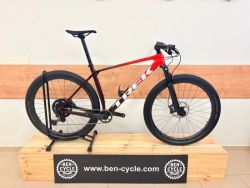 Trek Procaliber 9.8 karbonová kola bontrager kovee Elite 30