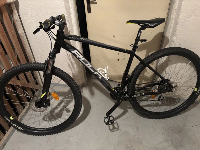 Rock Machine Manhattan