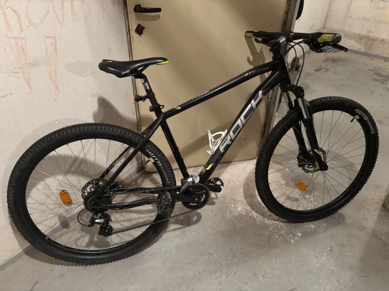 Rock Machine Manhattan