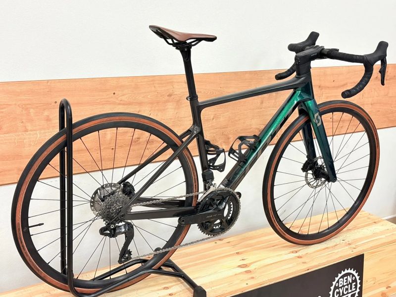 Scott Addict 105 di2 2x12