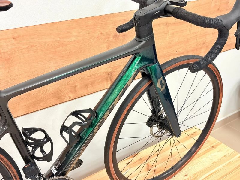 Scott Addict 105 di2 2x12