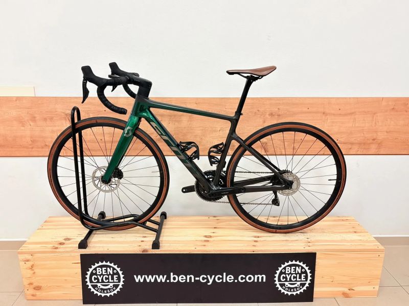 Scott Addict 105 di2 2x12