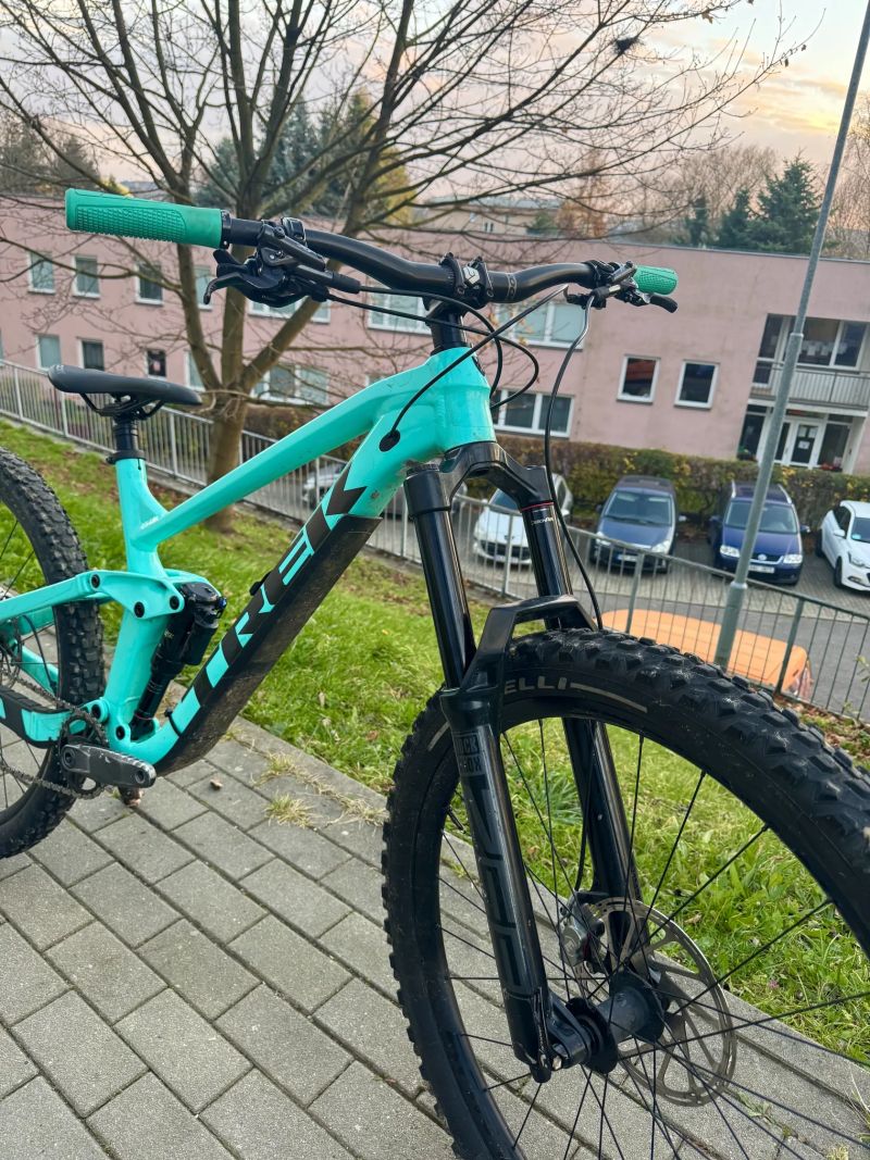 Trek Slash 8