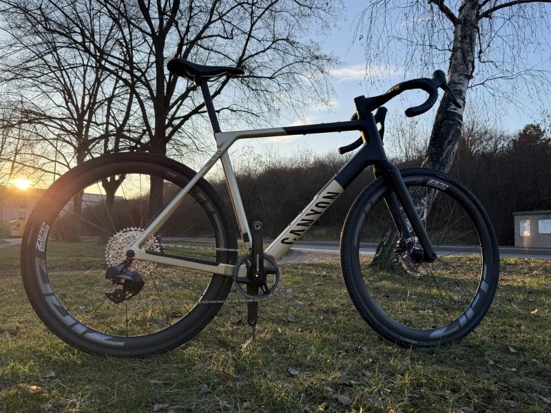 Canyon Grail CF SLX 8 AXS