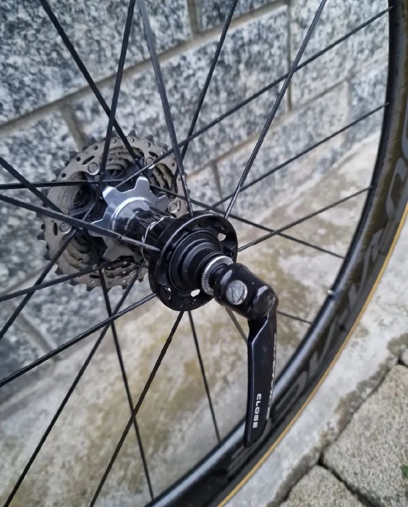 Shimano DuraAce c60 karbonová silniční kola