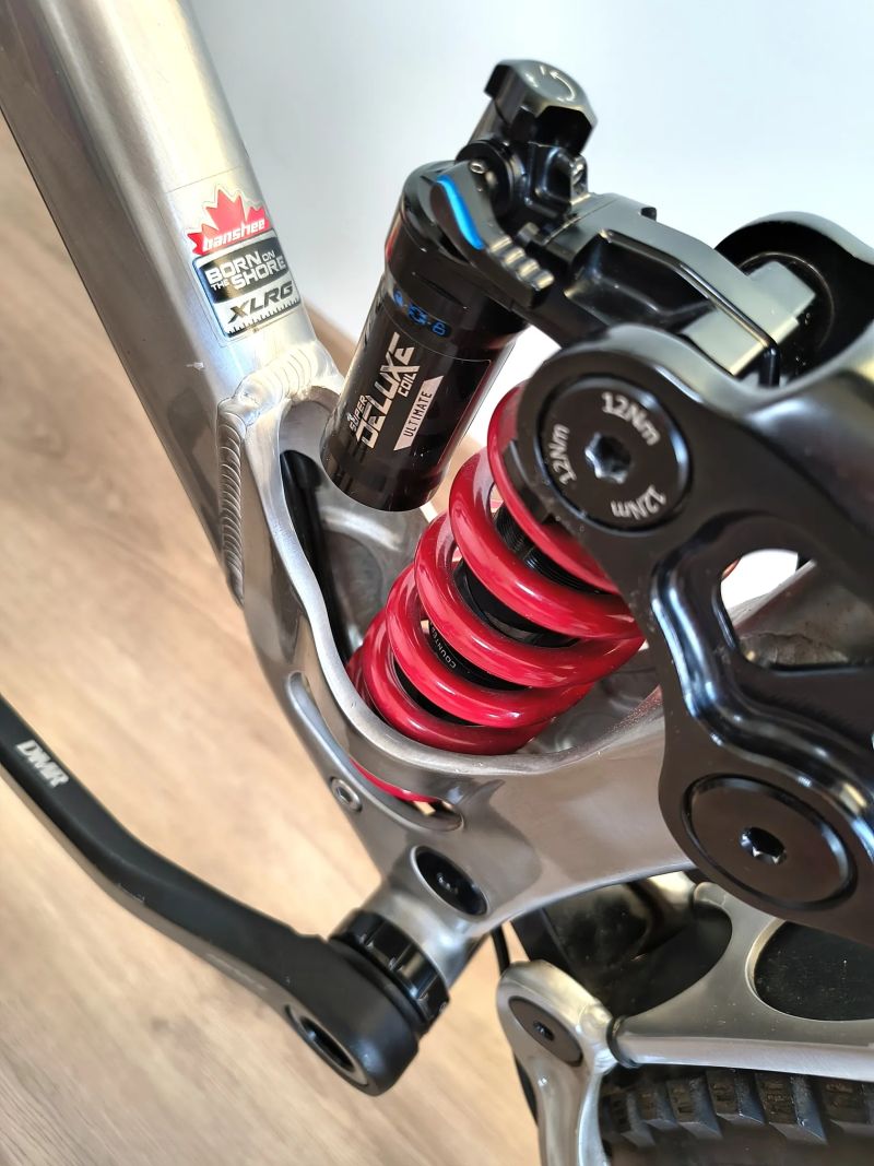 Banshee Bikes Prime V3, málo jeté